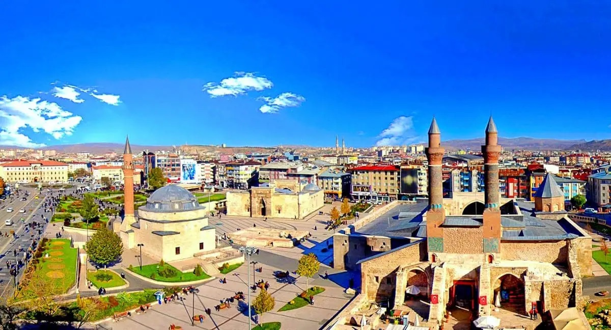 HIZLI TRENLE SİVAS TURU GÜNÜBİRLİK
